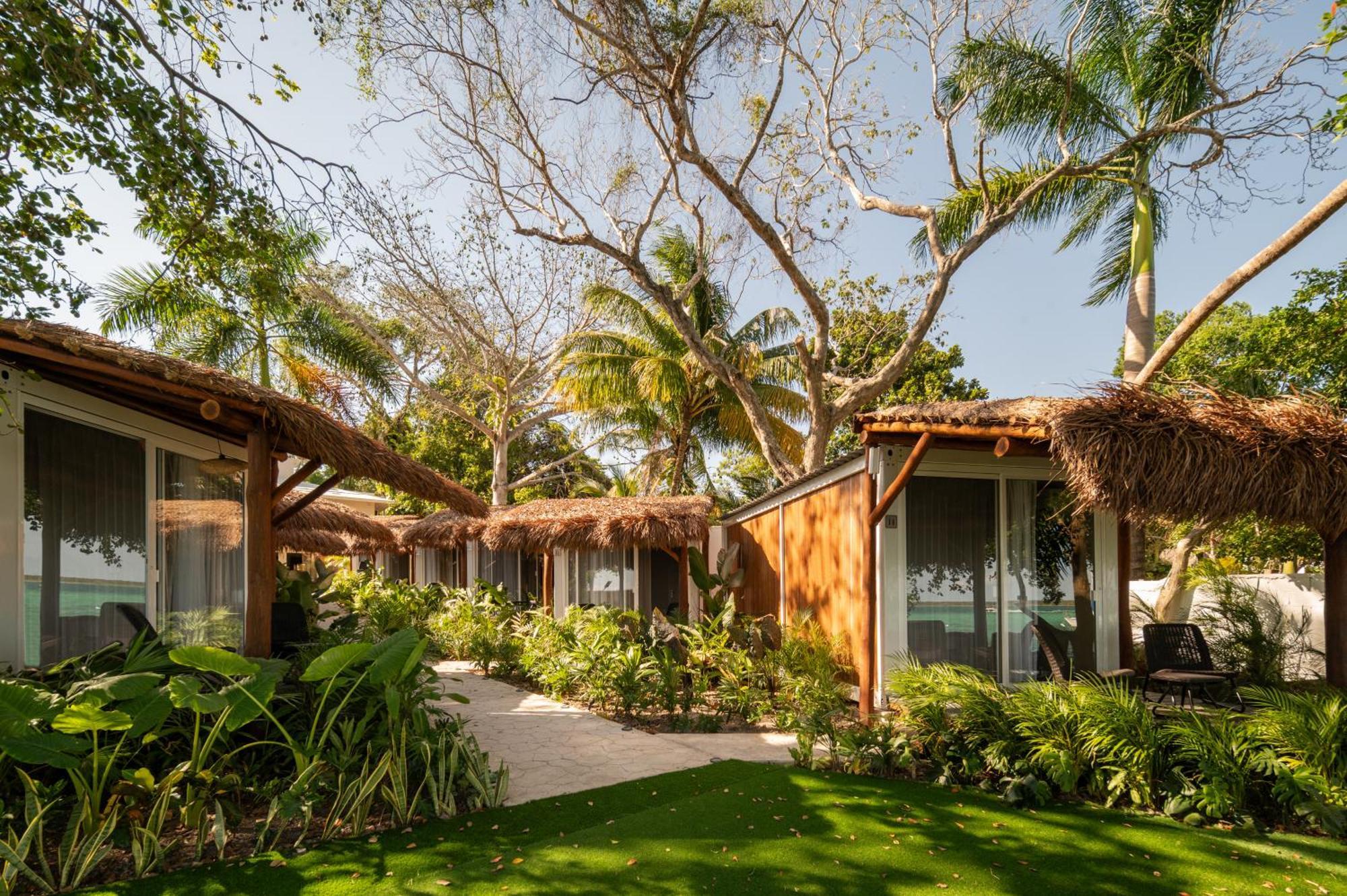 Casa Aakal Lagoon Front Bacalar Exterior photo